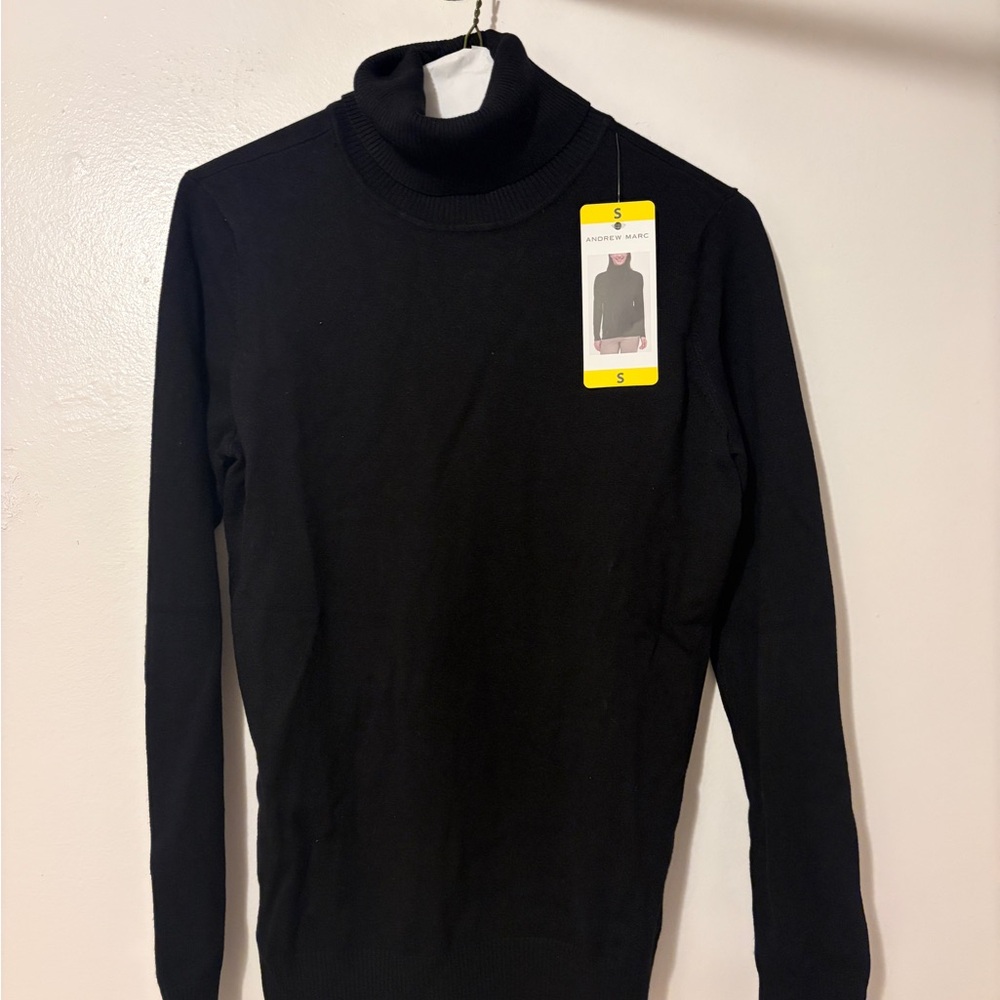 NWT Andrew Marc Black Turtleneck Sweater - women’s